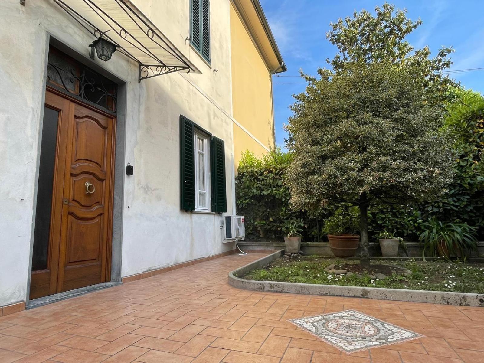 Apartmán Violet - La Casa Del Pucci Lucca Exteriér fotografie